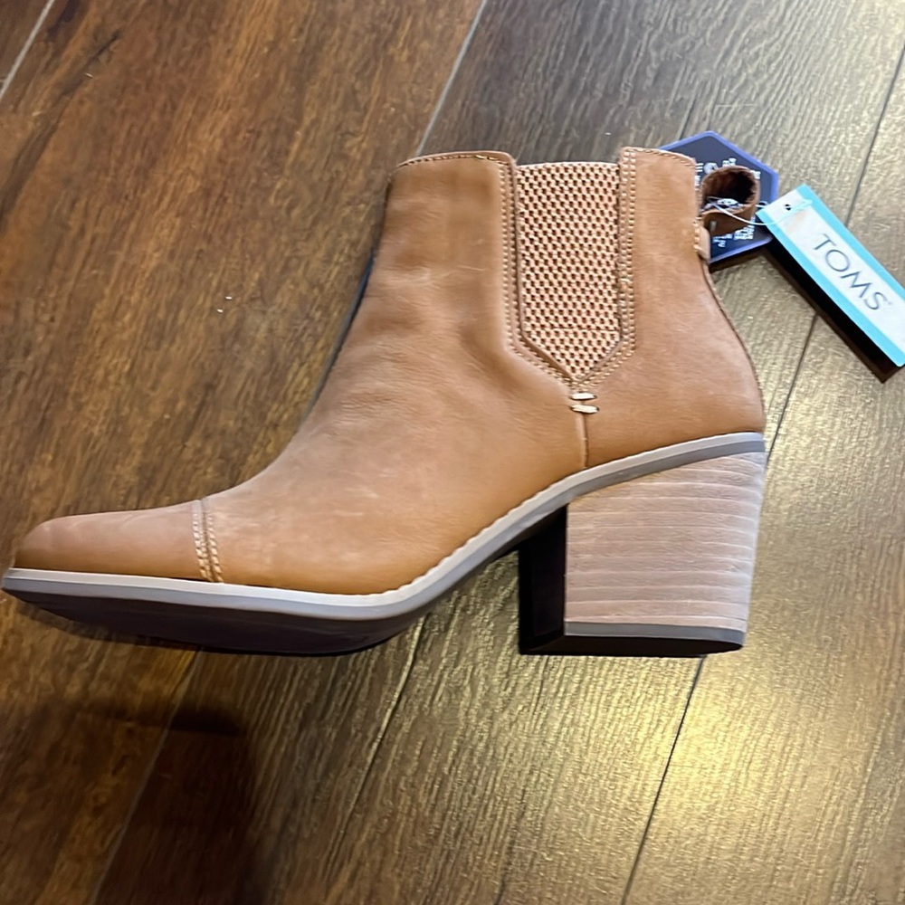 Toms Everly Tan Bootie